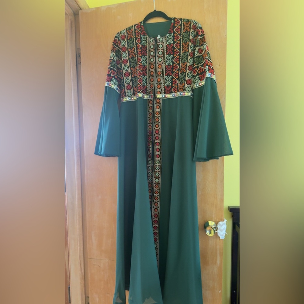 Thobe Dress with Colorful Embroidery